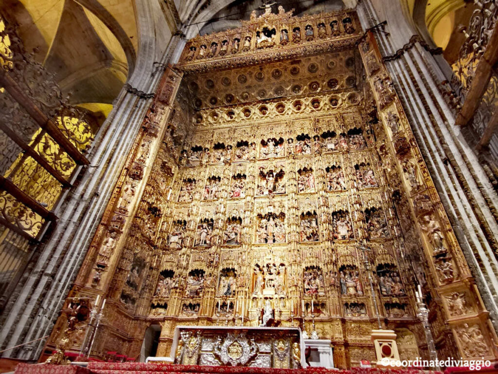 altare-cattedrale-siviglia